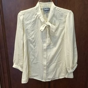 HBIC Cream Button Up Bow Top Blouse Sz Small Modcloth